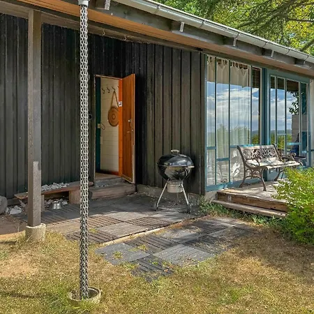 2 Bedroom Gorgeous In Knebel