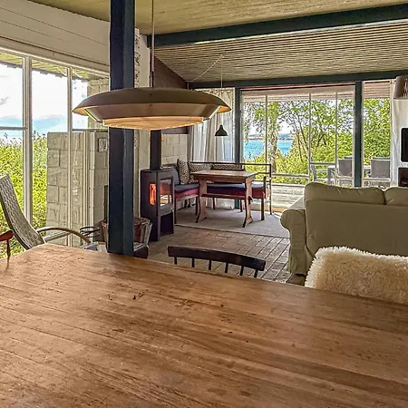 2 Bedroom Gorgeous In Knebel