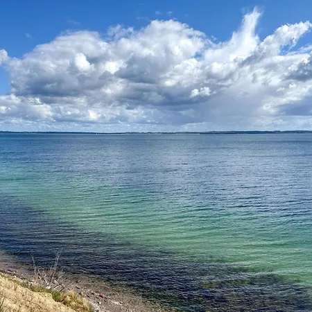 2 Bedroom Gorgeous In Сasa de vacaciones Knebel