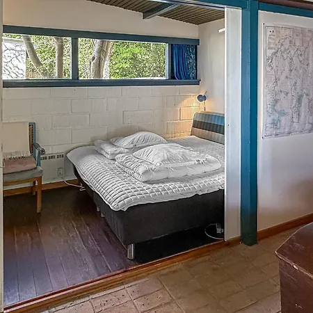 2 Bedroom Gorgeous In Prázdninový dům *