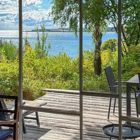 Vakantiehuis 2 Bedroom Gorgeous In *